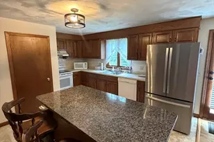 215 Knight Ave, Attleboro, MA 02703 - Photo 6