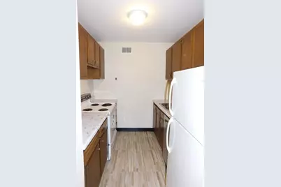 1105 Massachusetts Ave #9D, Cambridge, MA 02138 - Photo 2