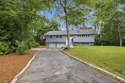 79 Pond Cir, Mashpee, MA 02649 - Photo 2