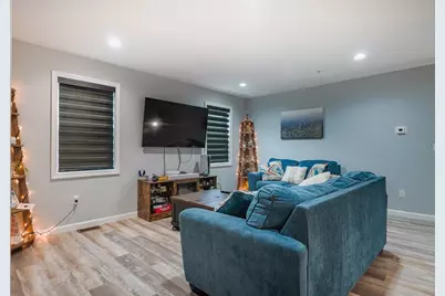 550 Spring St #1, Fall River, MA 02721 - Photo 4