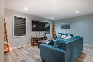 550 Spring St, Fall River, MA 02721 - Photo 4