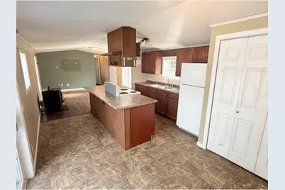 11 Quaboag Valley, Palmer, MA 01069 - Photo 10