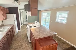 11 Quaboag Valley, Palmer, MA 01069 - Photo 8