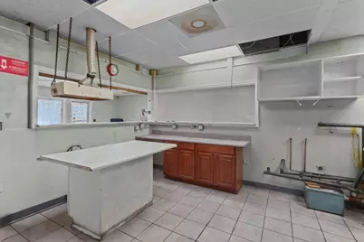 184 W Main Street, Dudley, MA 01571 - Photo 26
