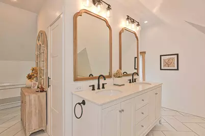 24 Main St, Upton, MA 01568 - Photo 24