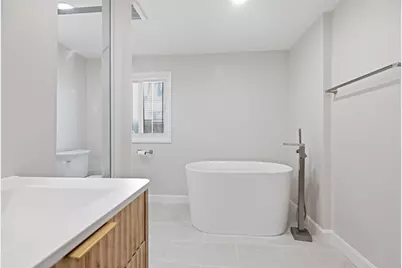 1 Belnap Rd, Boston, MA 02136 - Photo 18