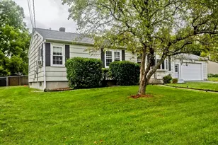 14 Bliss Rd, Bellingham, MA 02019 - Photo 2