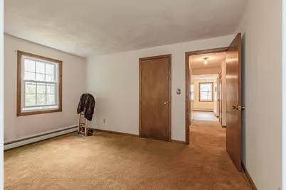 27 Sylvanus Wood Ln, Woburn, MA 01801 - Photo 16