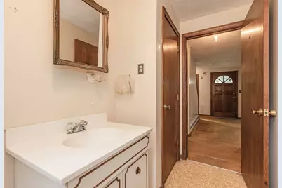 27 Sylvanus Wood Ln, Woburn, MA 01801 - Photo 14