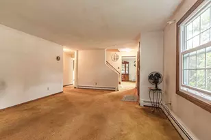 27 Sylvanus Wood Ln, Woburn, MA 01801 - Photo 4