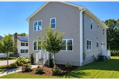 45 County St, Blackstone, MA 01504 - Photo 2