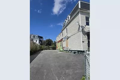 158 Austin St, Worcester, MA 01609 - Photo 4