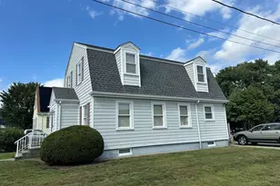 124 Felton St, New Bedford, MA 02745 - Photo 2