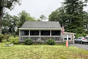 28 Skipper Ln, Westfield, MA 01085 - Photo 2