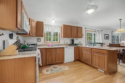12 Gordon Ln, Yarmouth, MA 02675 - Photo 4