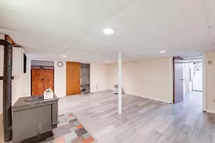 41 Park St, Agawam, MA 01030 - Photo 26