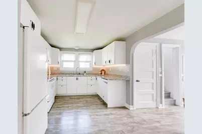 41 Park St, Agawam, MA 01030 - Photo 8