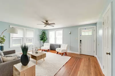 41 Park St, Agawam, MA 01030 - Photo 10