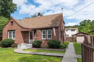 41 Park St, Agawam, MA 01030 - Photo 1