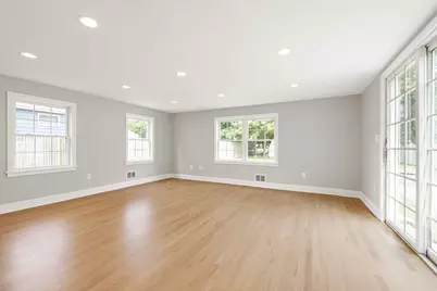 11 Fern St, Natick, MA 01760 - Photo 8