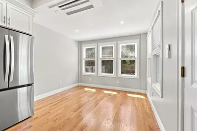 517 E 3rd #1, Boston, MA 02127 - Photo 6