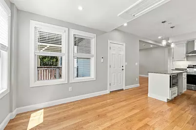 517 E 3rd #1, Boston, MA 02127 - Photo 8