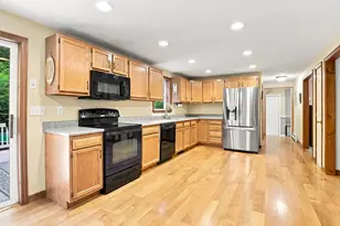 4 McCann Pl, Paxton, MA 01612 - Photo 10