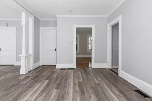 31-33 Bourne St, Lowell, MA 01852 - Photo 10