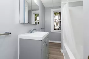 31-33 Bourne St, Lowell, MA 01852 - Photo 14