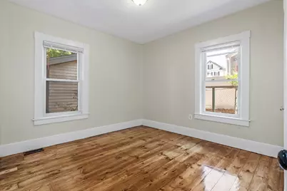 31-33 Bourne Street, Lowell, MA 01852 - Photo 16