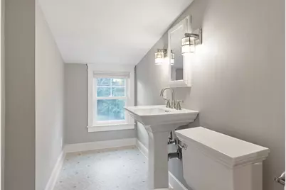 31 Oak St, Wellesley, MA 02482 - Photo 18