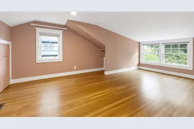 31 Oak St, Wellesley, MA 02482 - Photo 16