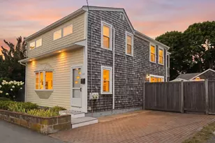 39 Pleasant St, Provincetown, MA 02657 - Photo 1