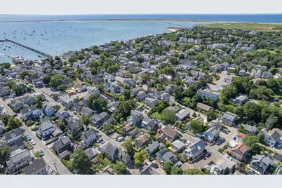 39 Pleasant Street, Provincetown, MA 02657 - Photo 32