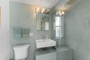 39 Pleasant St, Provincetown, MA 02657 - Photo 12