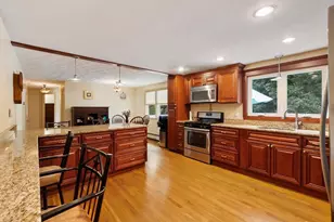 12 Mansfield St, Peabody, MA 01960 - Photo 22