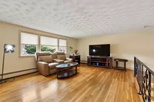 12 Mansfield St, Peabody, MA 01960 - Photo 16
