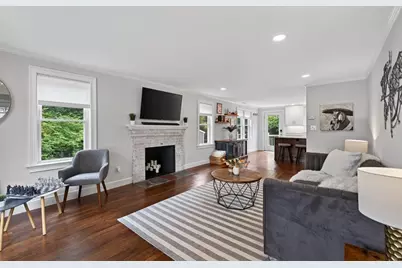 15 Pheasant Ln, Woburn, MA 01801 - Photo 2