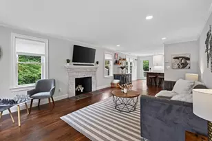 15 Pheasant Ln, Woburn, MA 01801 - Photo 2
