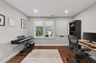 15 Pheasant Ln, Woburn, MA 01801 - Photo 10
