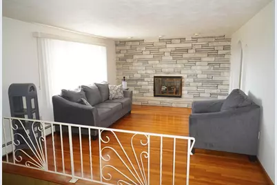 92 Newman St, Revere, MA 02151 - Photo 4
