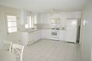 92 Newman St, Revere, MA 02151 - Photo 2