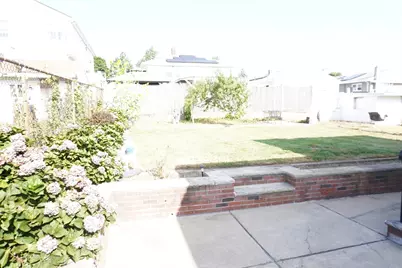 92 Newman St, Revere, MA 02151 - Photo 14