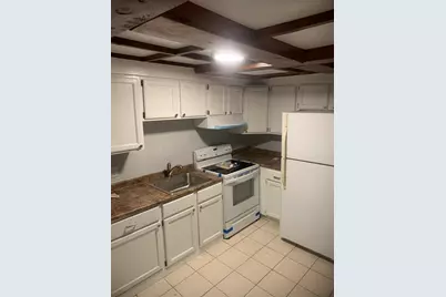 28 Sever St, Worcester, MA 01609 - Photo 2