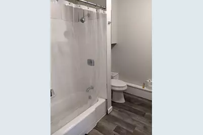 28 Sever St, Worcester, MA 01609 - Photo 8