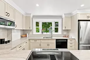 85 High St, Winchester, MA 01890 - Photo 6