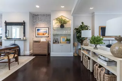 118 Pembroke St #2, Boston, MA 02118 - Photo 2