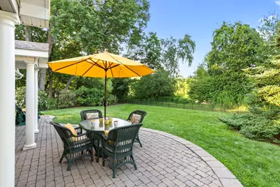 176 Colon St, Beverly, MA 01915 - Photo 2