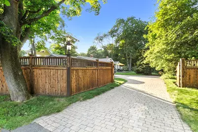176 Colon St, Beverly, MA 01915 - Photo 28