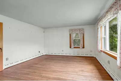129 Forest St, Haverhill, MA 01832 - Photo 10